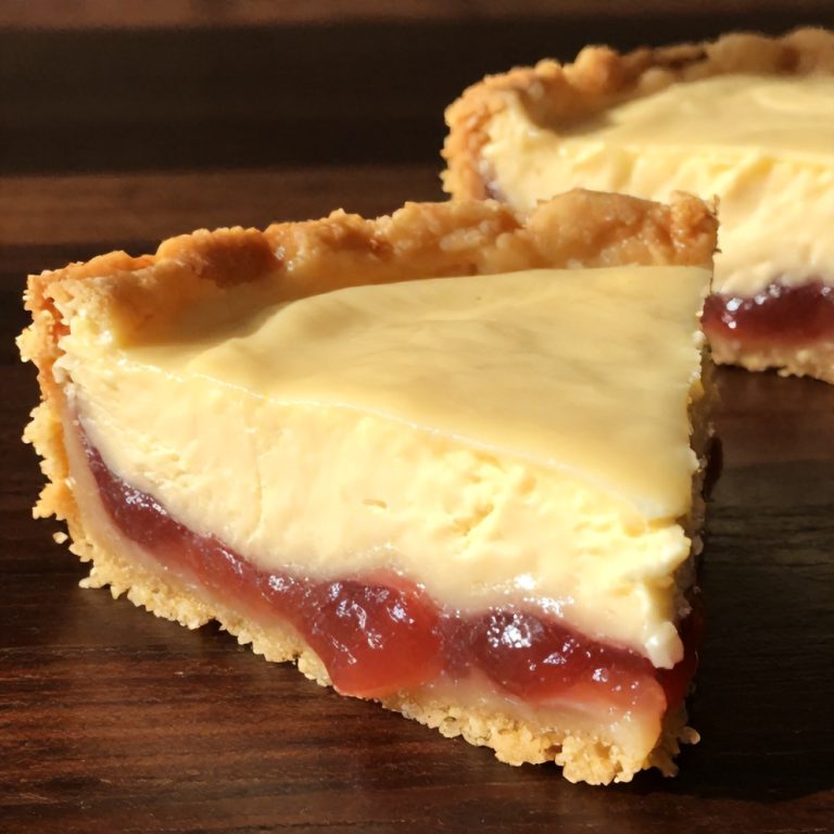 Easy Rhubarb Cream Cheese Bars