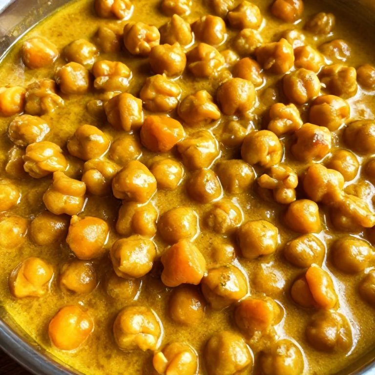 Easy Sweet Potato Chickpea Curry